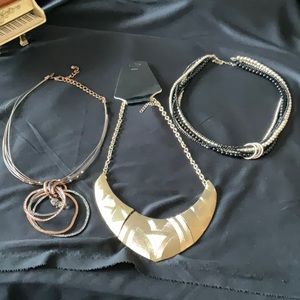 Costume Jewelry, 3 Necklaces, Gorgeous 3 Different Kinds, Beautiful ❤️💕❤️💕